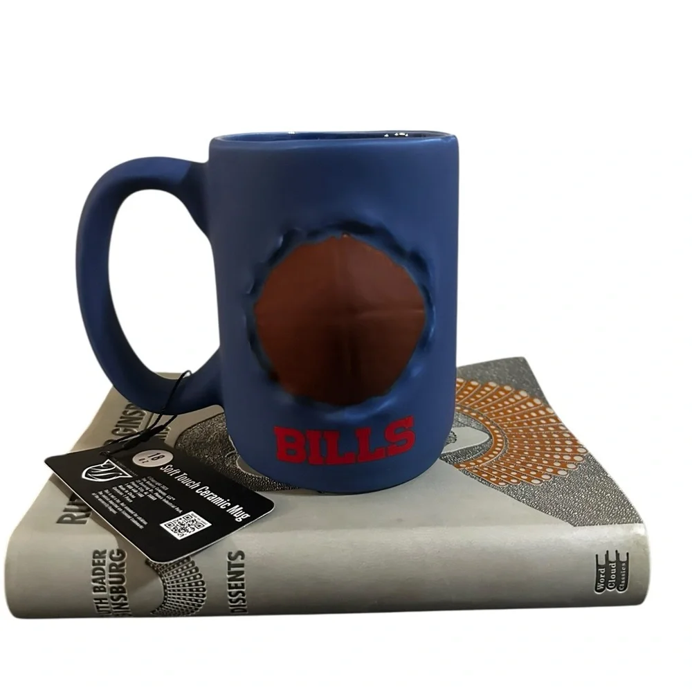 Buffalo Bills 3D Football Mug NEW - Picture 2 of 4